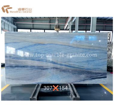 Dalle de quartzite bleu poli de Macauba