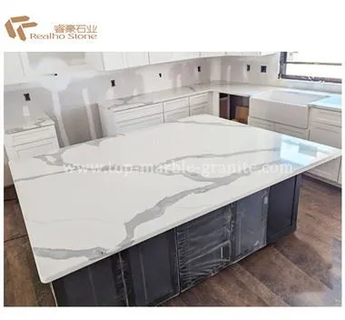 Comptoir de quartz blanc Calacatta pour la cuisine