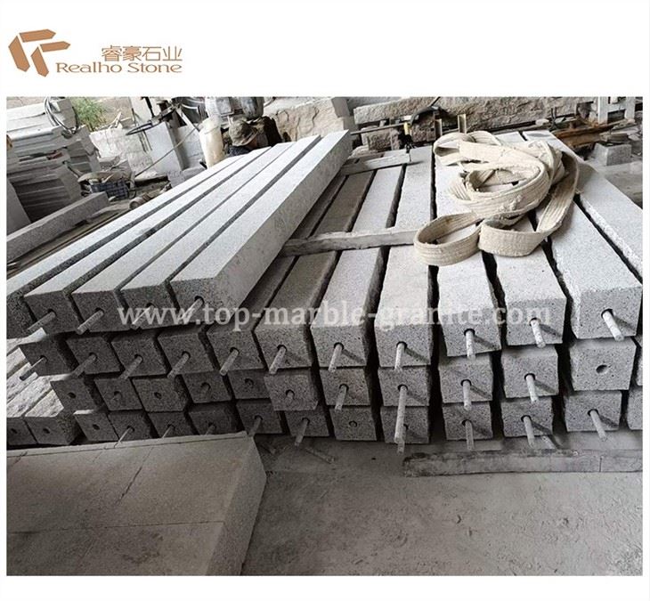 Granite lamp post for garden